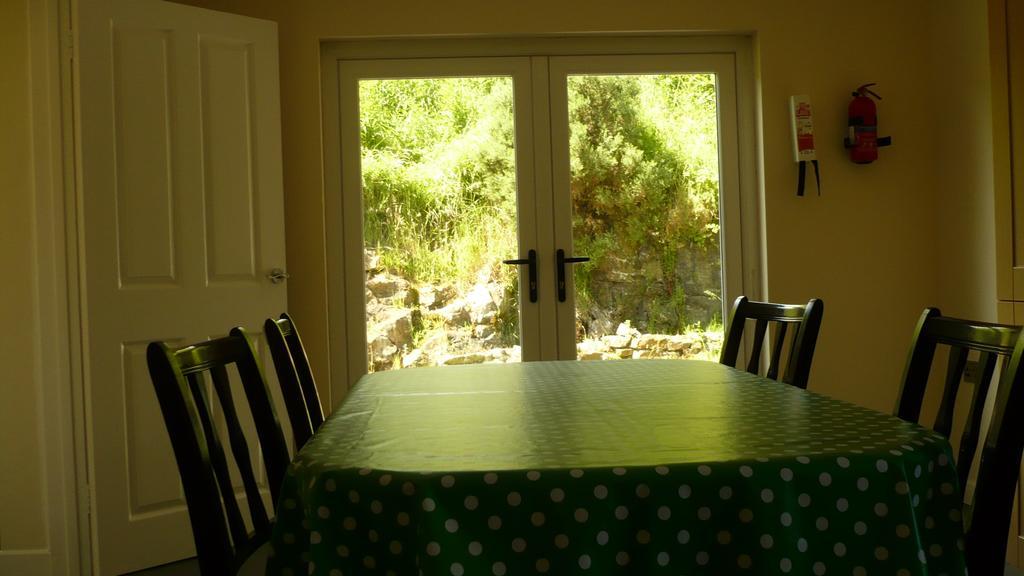 Craigalappan Cottages Holiday Home บุชมิลส์ ภายนอก รูปภาพ